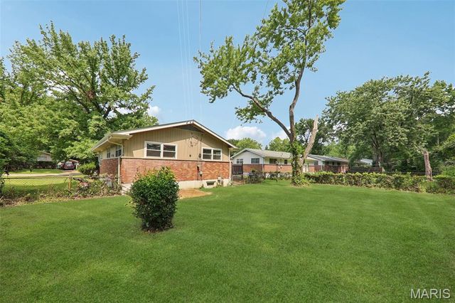 9922 Lanier Drive, Moline Acres, MO 63136