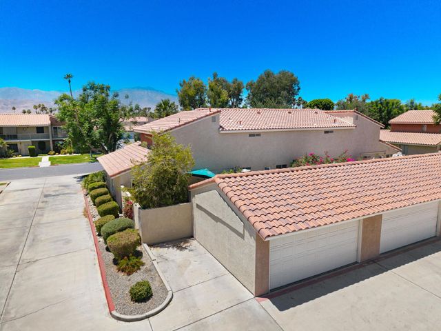 386 Tava Lane, Palm Desert, CA 92211