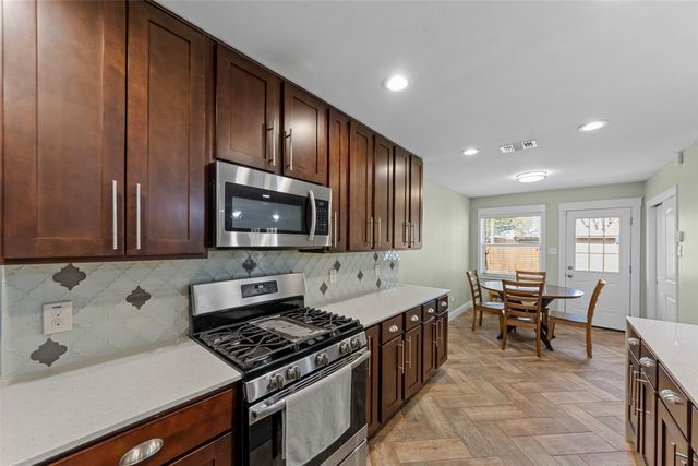 2953 Dothan Lane, Dallas, TX 75229