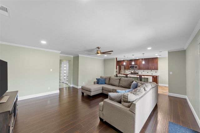 2953 Dothan Lane, Dallas, TX 75229