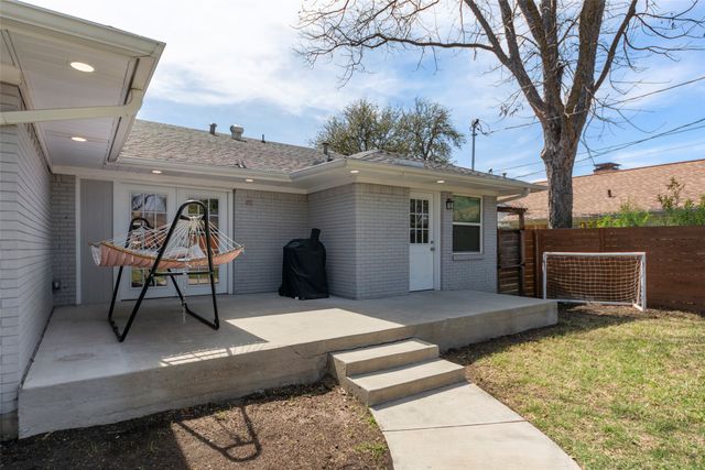 2953 Dothan Lane, Dallas, TX 75229