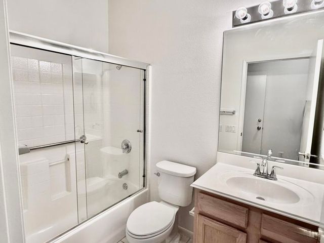 78686 Hampshire Avenue, Palm Desert, CA 92211