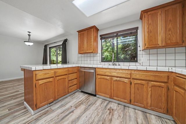 23901 Carson Dr, Pioneer, CA 95666