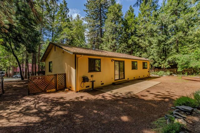 23901 Carson Dr, Pioneer, CA 95666