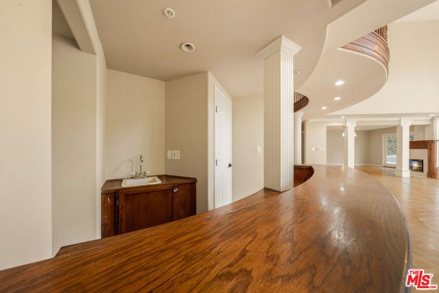 1109 Pine Drive, Beverly Hills, CA 90210