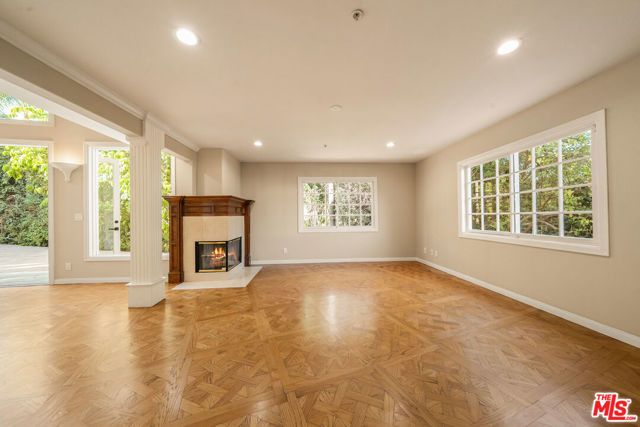 1109 Pine Drive, Beverly Hills, CA 90210