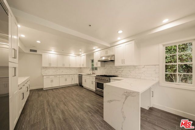 1109 Pine Drive, Beverly Hills, CA 90210