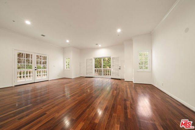1109 Pine Drive, Beverly Hills, CA 90210