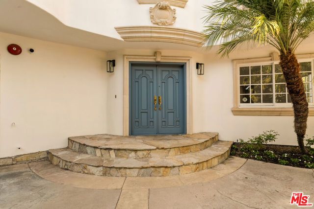 1109 Pine Drive, Beverly Hills, CA 90210
