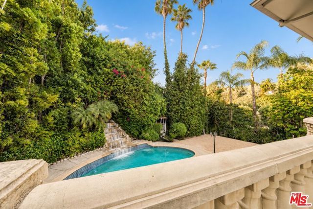 1109 Pine Drive, Beverly Hills, CA 90210