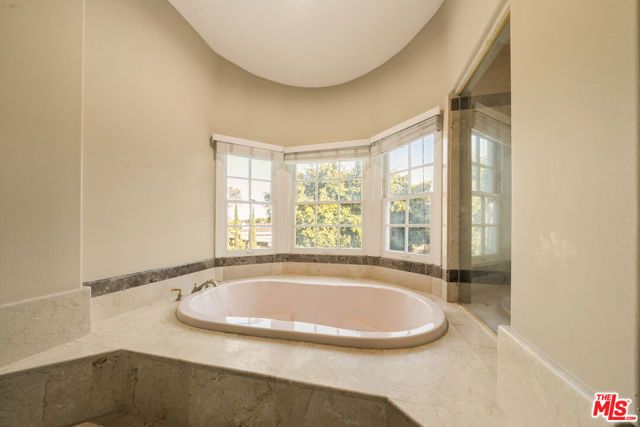 1109 Pine Drive, Beverly Hills, CA 90210