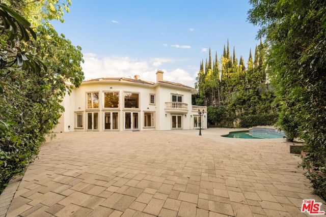 1109 Pine Drive, Beverly Hills, CA 90210