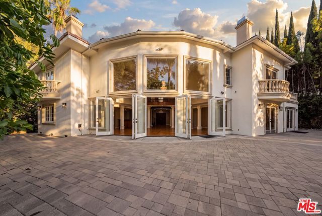 1109 Pine Drive, Beverly Hills, CA 90210