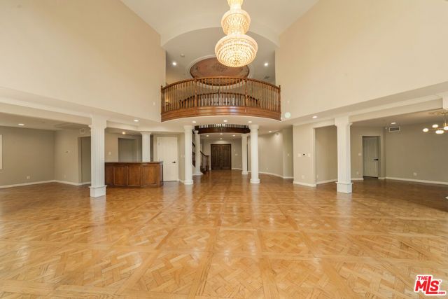 1109 Pine Drive, Beverly Hills, CA 90210