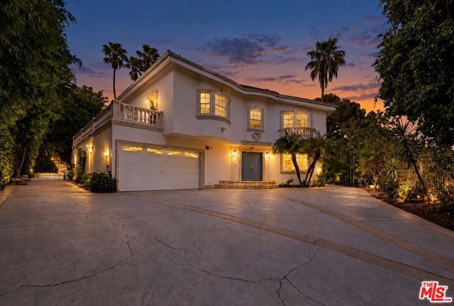 1109 Pine Drive, Beverly Hills, CA 90210