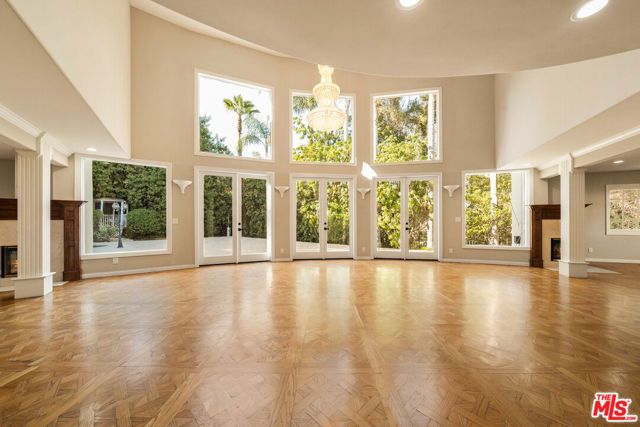 1109 Pine Drive, Beverly Hills, CA 90210