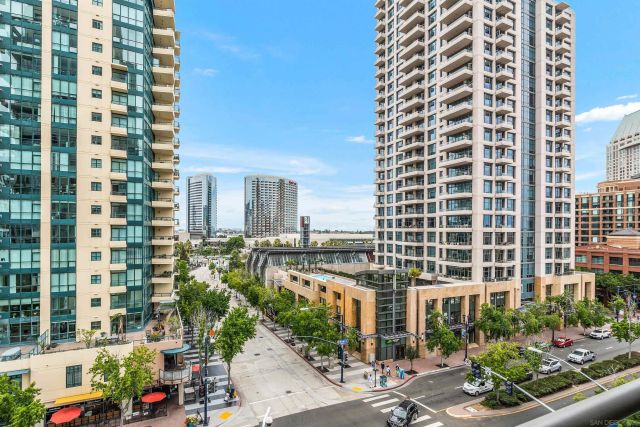 645 Front St 712, San Diego, CA 92101
