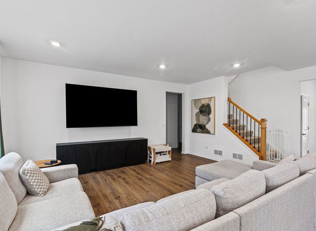 12562 Mullin Street, Huntley, IL 60142