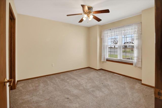 185 N Musket Ridge Drive, Sun Prairie, WI 53590