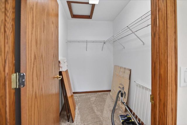 185 N Musket Ridge Drive, Sun Prairie, WI 53590