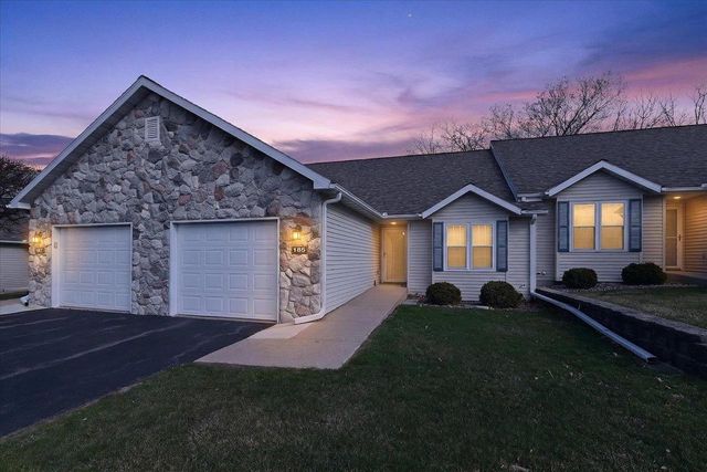 185 N Musket Ridge Drive, Sun Prairie, WI 53590
