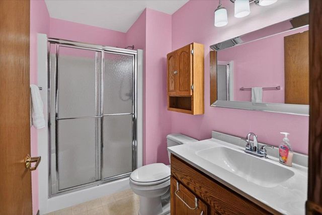 185 N Musket Ridge Drive, Sun Prairie, WI 53590