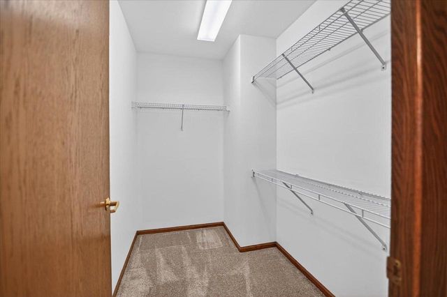 185 N Musket Ridge Drive, Sun Prairie, WI 53590