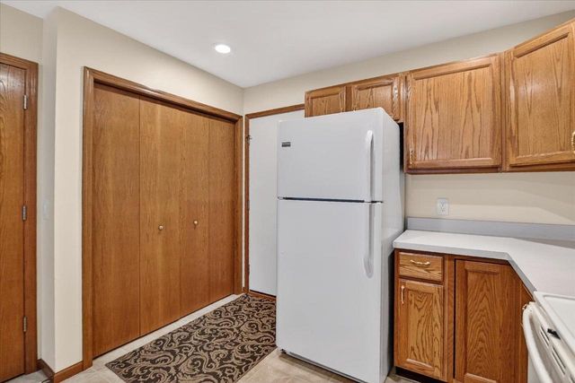 185 N Musket Ridge Drive, Sun Prairie, WI 53590