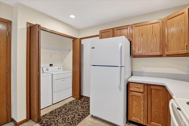 185 N Musket Ridge Drive, Sun Prairie, WI 53590