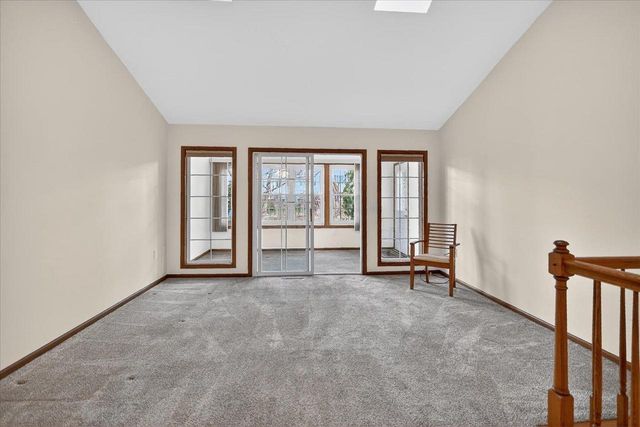 185 N Musket Ridge Drive, Sun Prairie, WI 53590