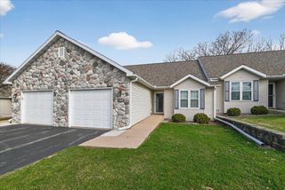 185 N Musket Ridge Drive, Sun Prairie, WI 53590