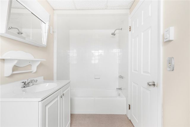 3421 Pawtucket Avenue 2, East Providence, RI 02915