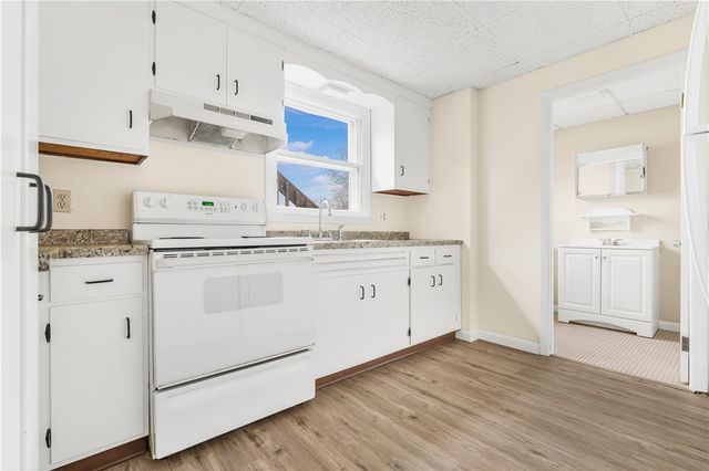 3421 Pawtucket Avenue 2, East Providence, RI 02915