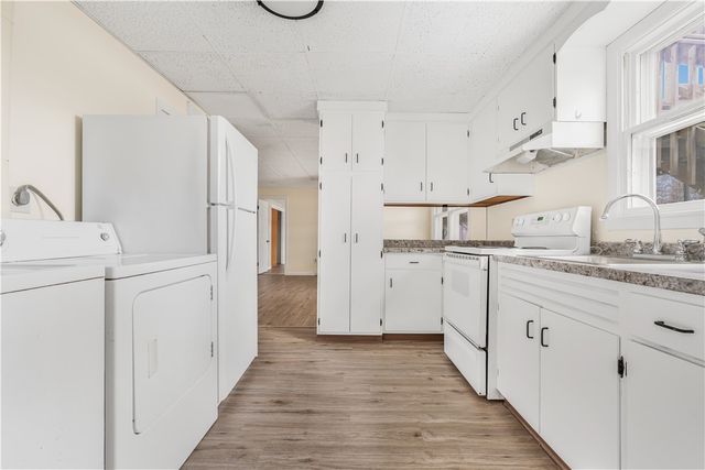 3421 Pawtucket Avenue 2, East Providence, RI 02915