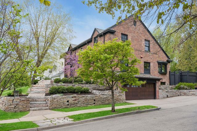 4900 Sunnyside Road, Edina, MN 55424