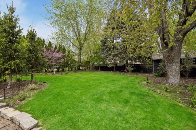 4900 Sunnyside Road, Edina, MN 55424