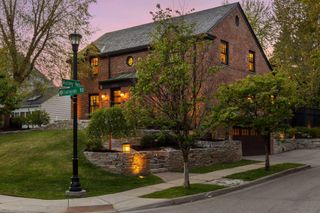 4900 Sunnyside Road, Edina, MN 55424