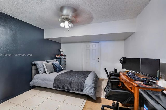 20537 NE 6th Ct, Miami, FL 33179