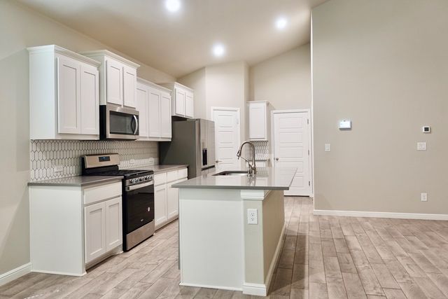 6 Los Campos Dr., Odessa, TX 79765