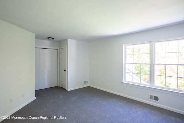 23 Karen Drive, Tinton Falls, NJ 07753