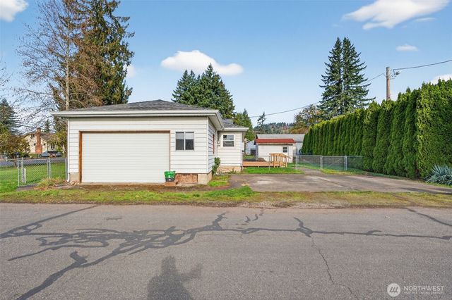 608 12th Street, Washougal, WA 98671
