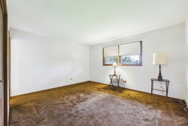 3529 Burgess Place, Darien, IL 60561