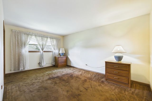 3529 Burgess Place, Darien, IL 60561