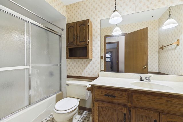 3529 Burgess Place, Darien, IL 60561