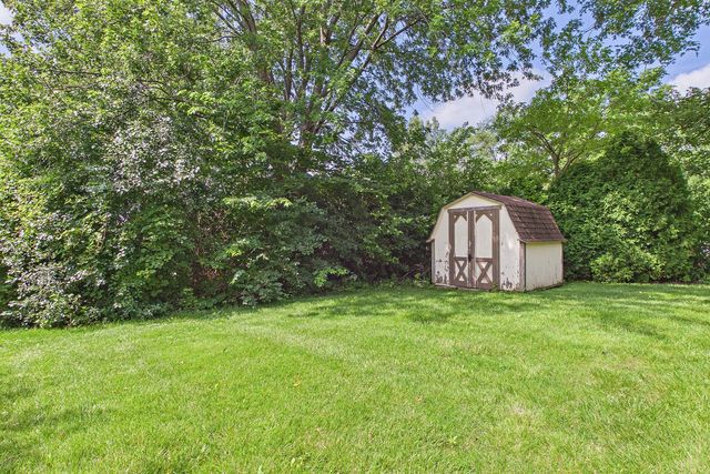 3529 Burgess Place, Darien, IL 60561