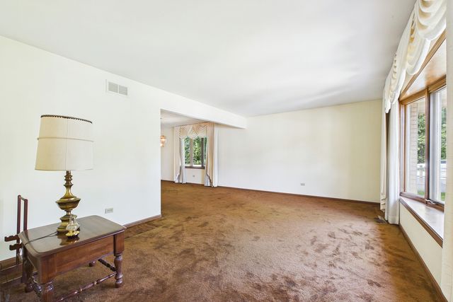 3529 Burgess Place, Darien, IL 60561