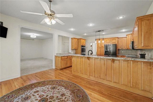 8509 N Eastern Avenue, Kansas City, MO 64157