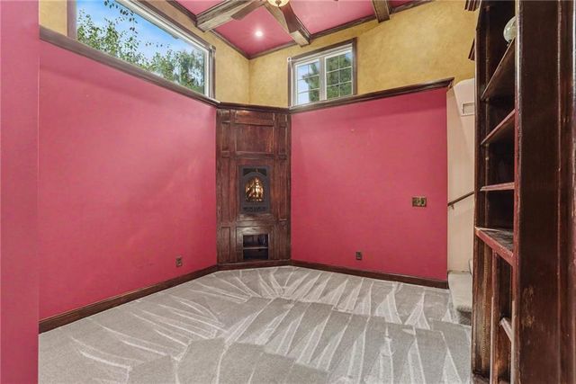 8509 N Eastern Avenue, Kansas City, MO 64157