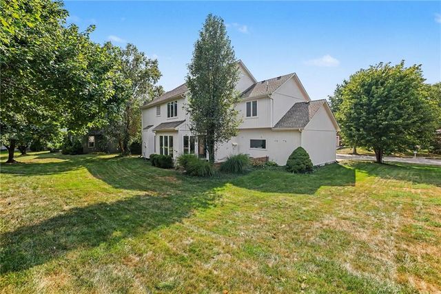 8509 N Eastern Avenue, Kansas City, MO 64157