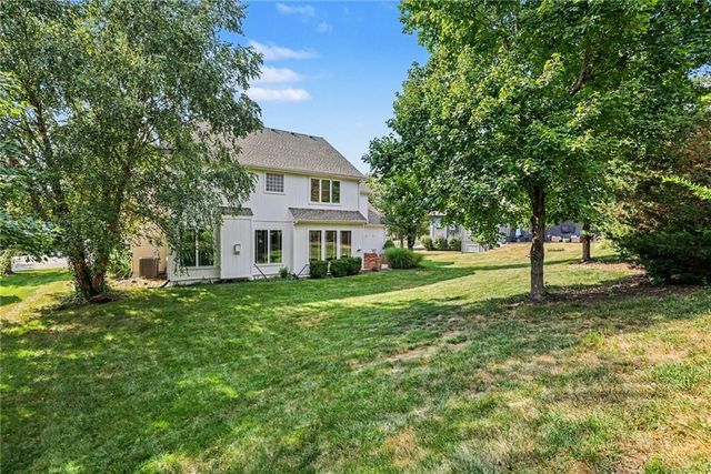 8509 N Eastern Avenue, Kansas City, MO 64157